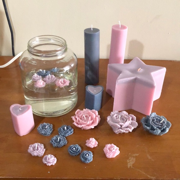 Handmade with ❤️&✌🏻 Candles - Picture 2 of 6